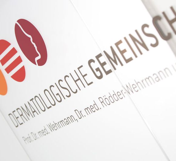 Das Team der Gemeinschaftspraxis Dres. Wehrmann & Kolleginnen in Münster.